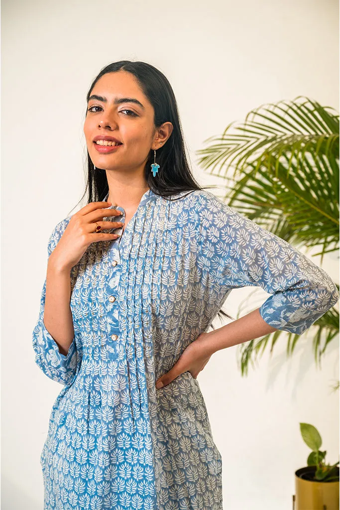 Light Blue Pattern Buttoned Kurta & Pant Set with Bandh-Gala
