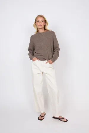 Saddle Cashmere Crew - Hazelnut