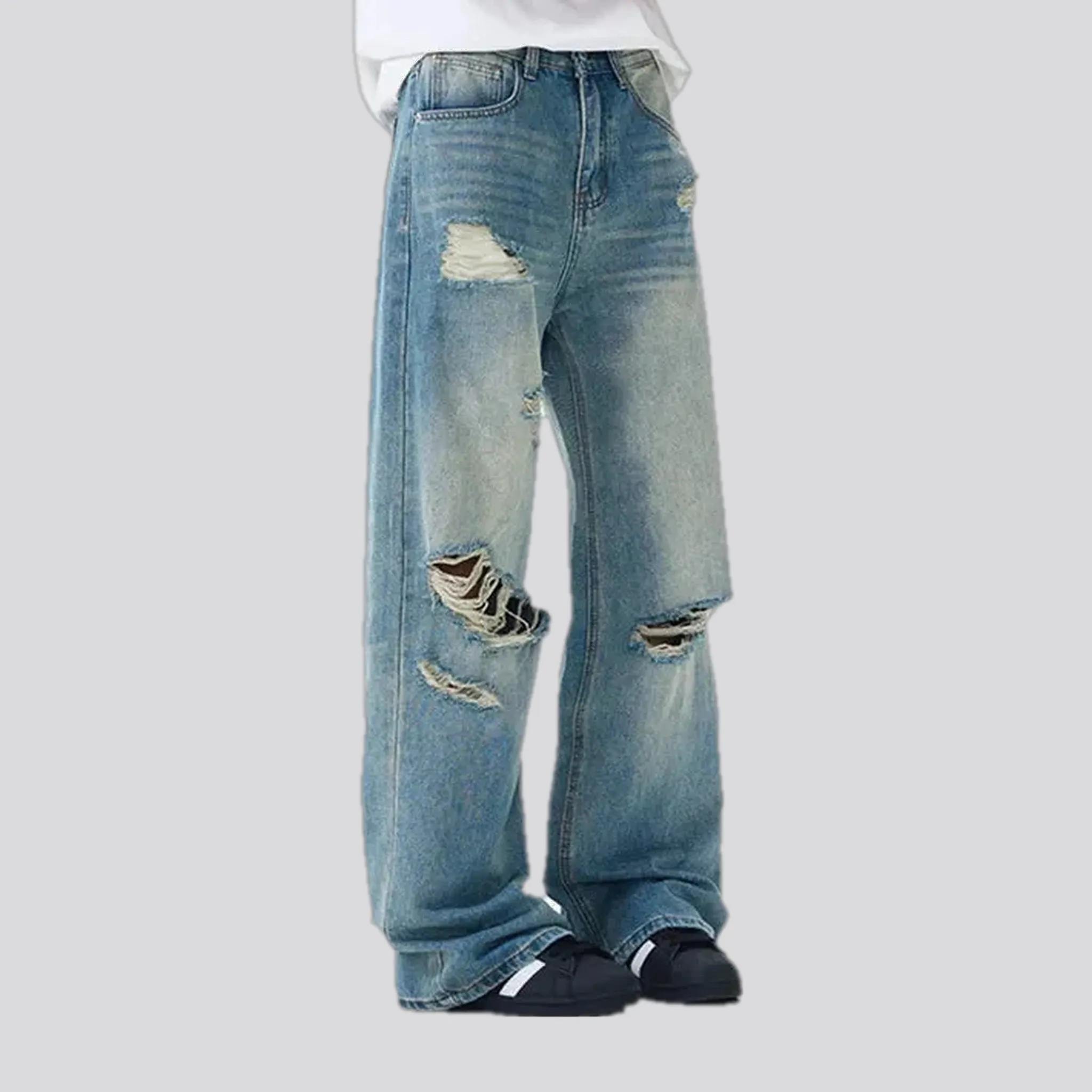 Slouchy stonewashed 90s men's jeans