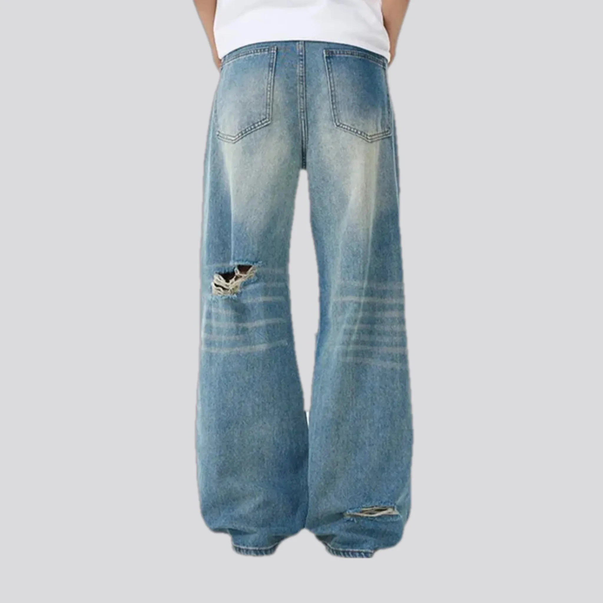 Slouchy stonewashed 90s men's jeans