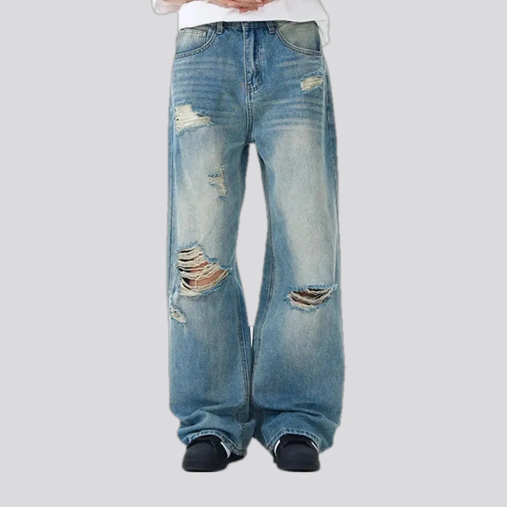 Slouchy stonewashed 90s men's jeans