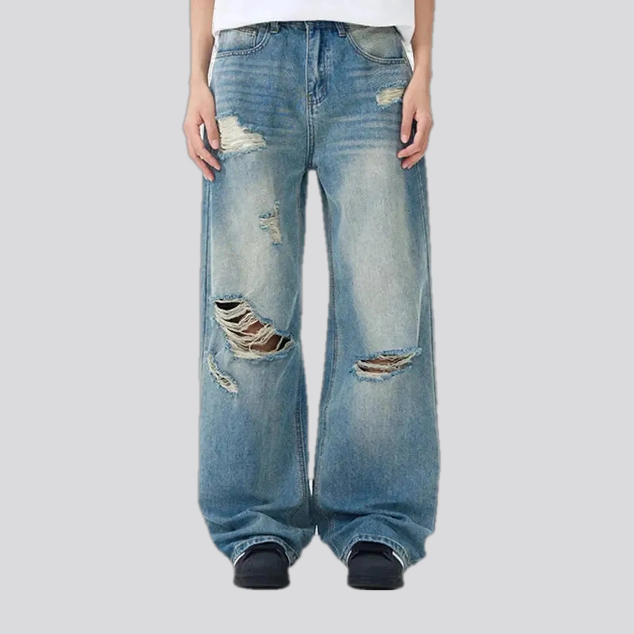 Slouchy stonewashed 90s men's jeans