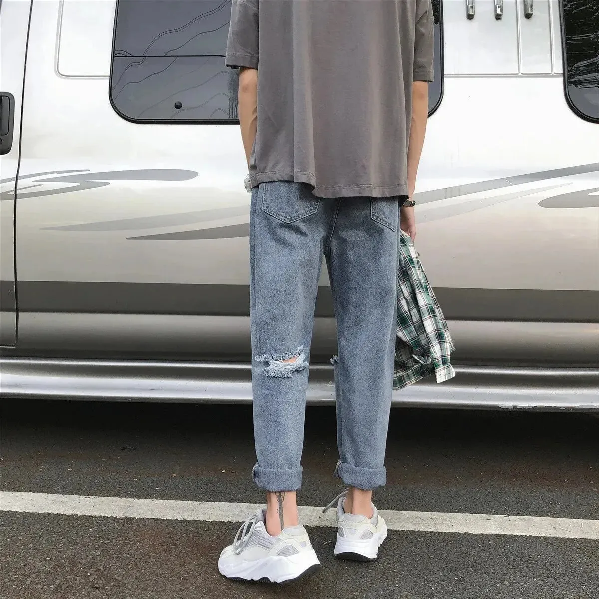 TravelFlex Herren Sommerjeans mit Löchern und Neun-Punkte-Länge