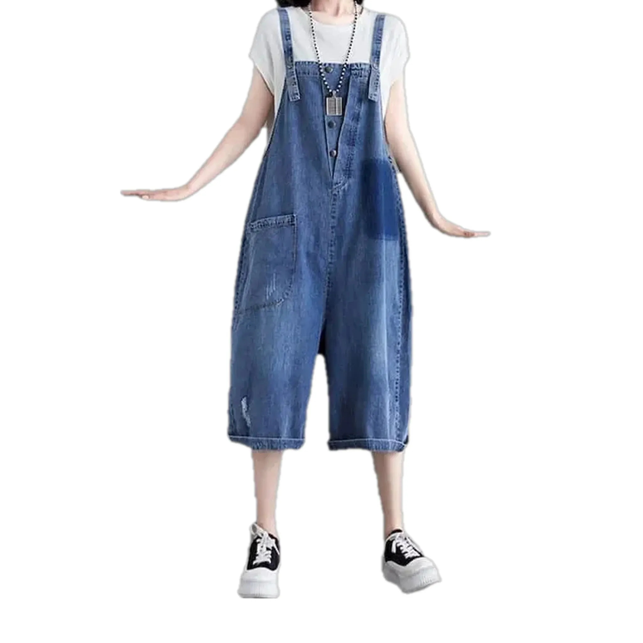 Vintage style denim bib for ladies