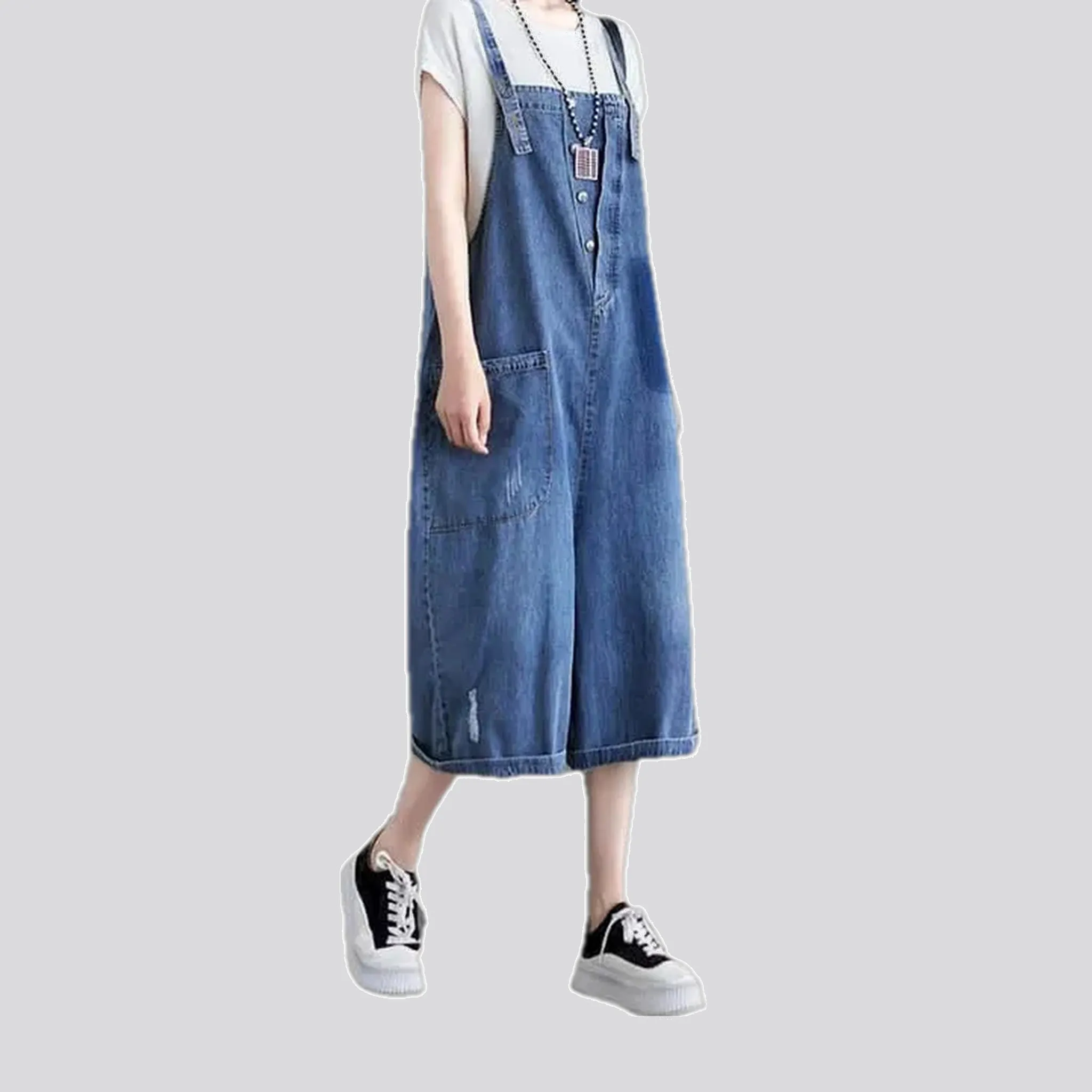 Vintage style denim bib for ladies